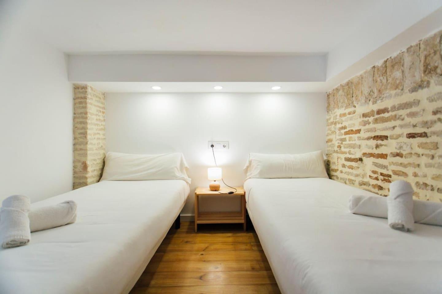 Amplio Apartamento De Diseno Precioso De Estilo Sevillano En Pleno Centro Eksteriør billede